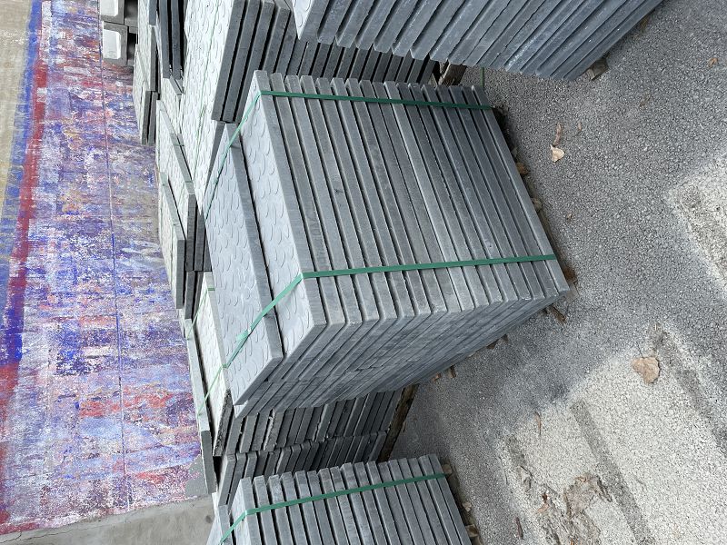 復(fù)合電纜溝蓋板越來(lái)越受歡迎